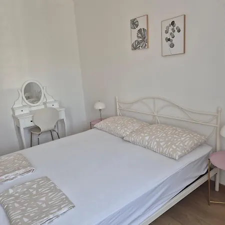 M&a House Rogoznica (Sibenik-Knin)