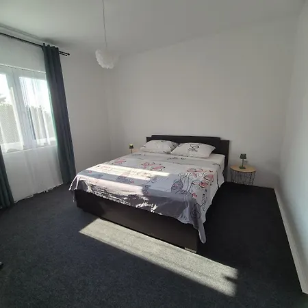 Дом отдыха M&a House Рогозница