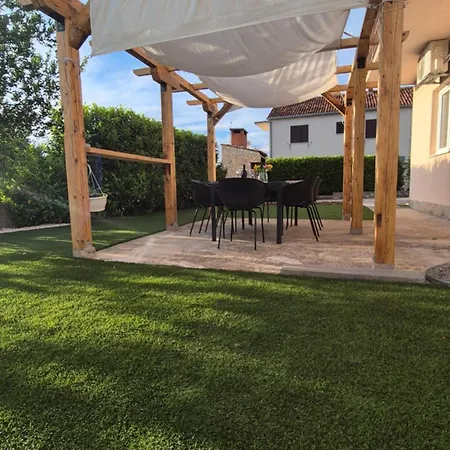 M&a House Дом отдыха Рогозница